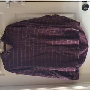 Haggar generations men's long sleeve button down shirt.  Size medium.